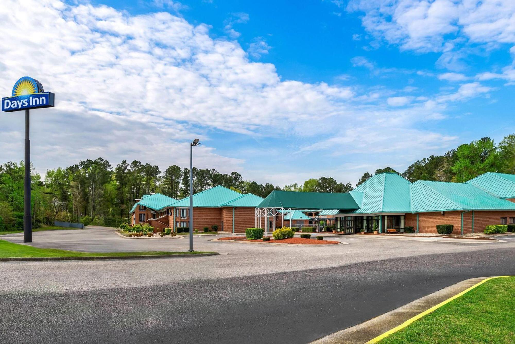 Days Inn By Wyndham Petersburg/South Fort Lee מראה חיצוני תמונה